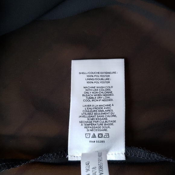 Express top with Cape sleeves, black with flowers, medium - Picture 6 of 6